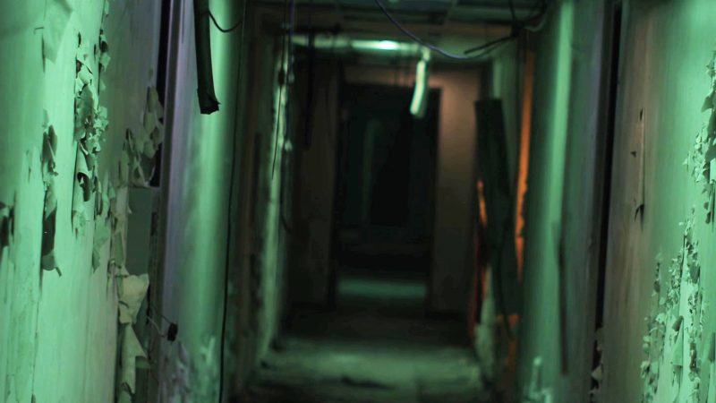 图片[4]VR玩吧-VR游戏破解下载网站-Quest 2 3 一体机游戏-Steam VR串流游戏-VR游戏资源汉化中文网站-Pico Neo3 4-Meta Quest 2 3-HTC VIVE-Oculus Rift-Valve Index-Pico VR-游戏下载中心Steam PC VR游戏：《互动VR电影》中文版 MADE VR : Interactive Movie – 01. Run away（高速下载）VR玩吧-VR游戏破解下载网站-Quest 2 3 一体机游戏-Steam VR串流游戏-VR游戏资源汉化中文网站-Pico Neo3 4-Meta Quest 2 3-HTC VIVE-Oculus Rift-Valve Index-Pico VR-游戏下载中心VR玩吧【VRwanba.com】汉化VR游戏官网